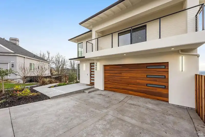 garage door